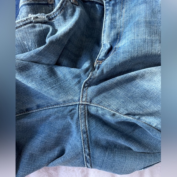 Lucky Brand Jeans Siena Boyfriend Mid Rise Jeans SZ 6/28 Azure Bay Wash - Picture 12 of 16